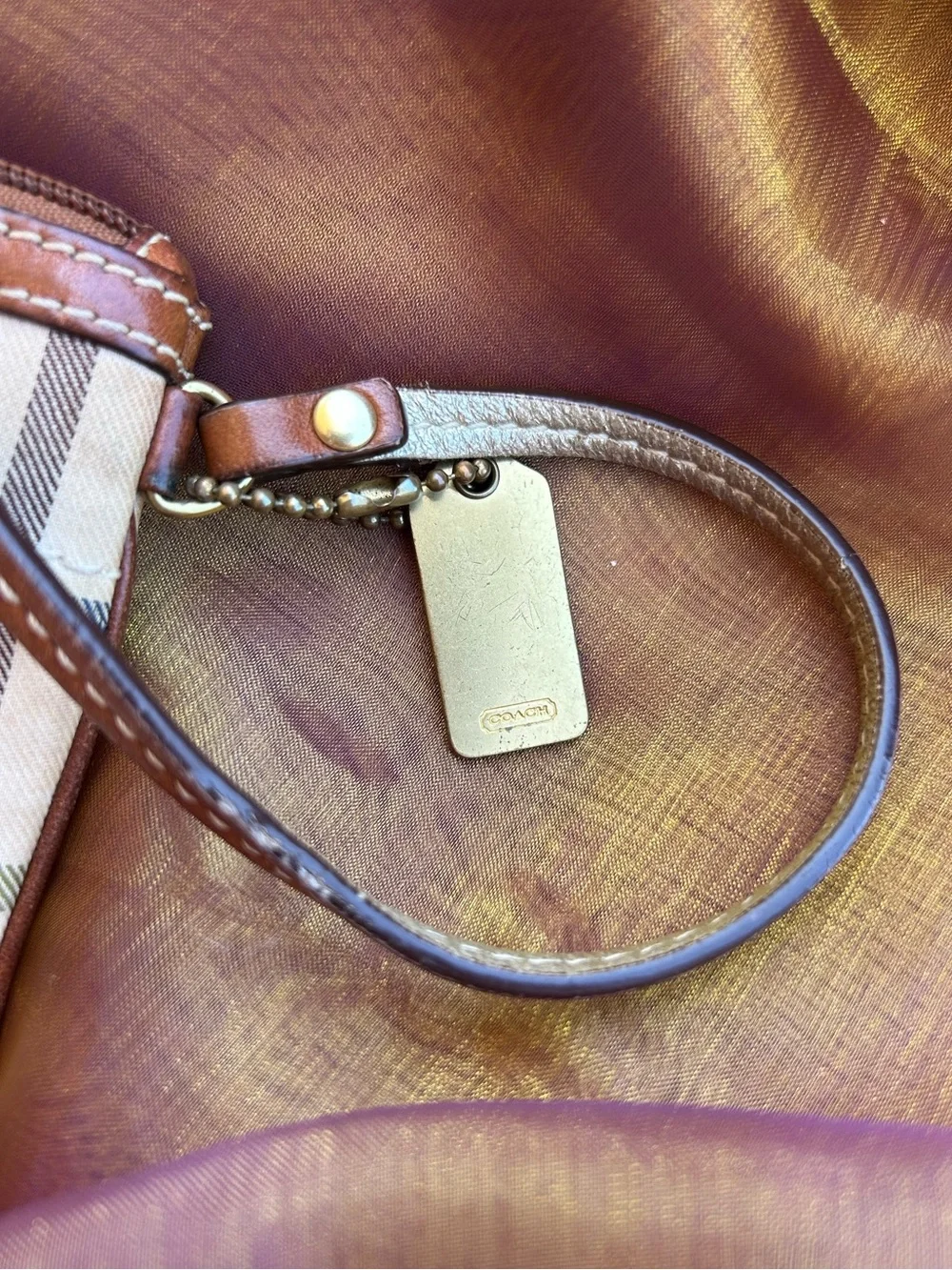 Y2K Coach multicolored-tattersall wristlet 🪢🩷🤎